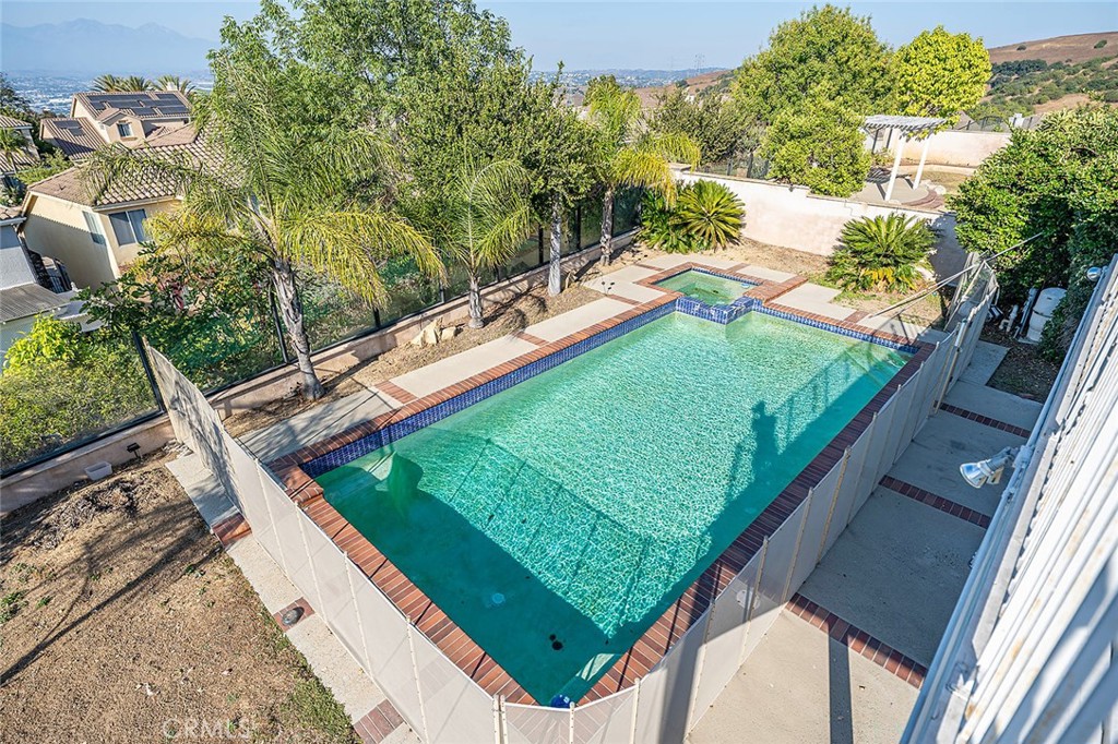 18553 Stonegate Lane