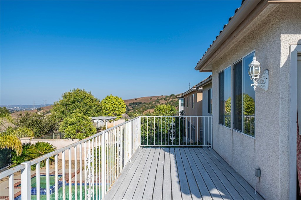 18553 Stonegate Lane