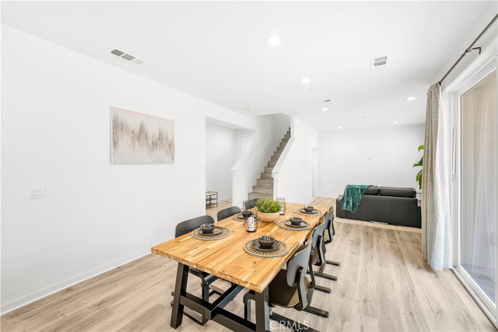 6952 Silverado Street