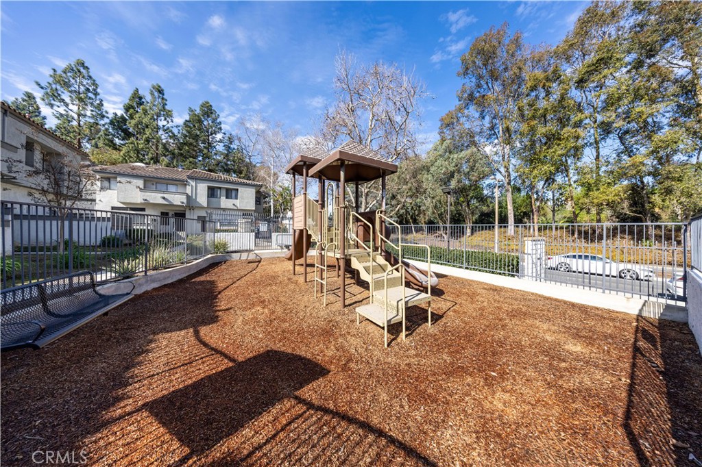 17 Blackbird Lane