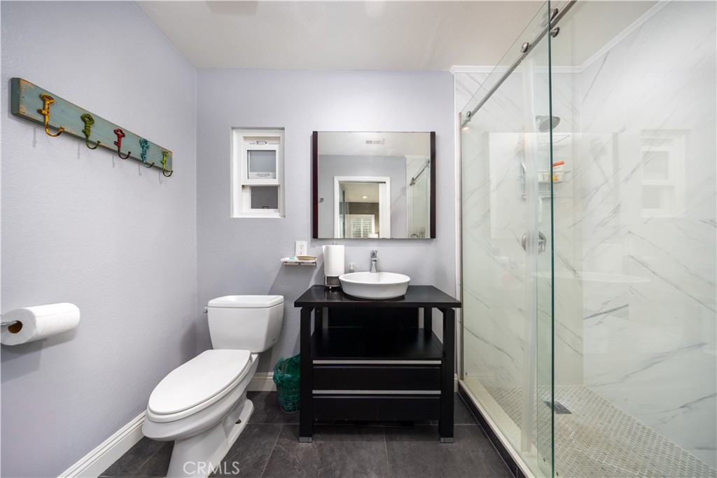 26 Blackbird Lane