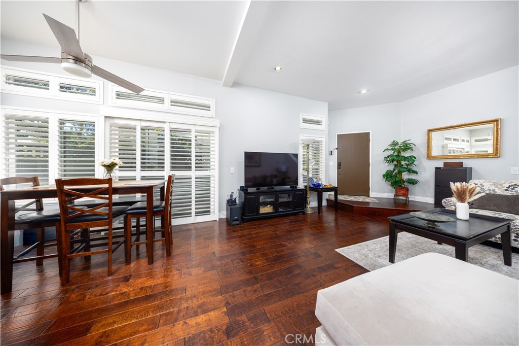 26 Blackbird Lane