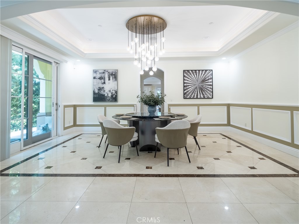 1610 Mayflower Avenue