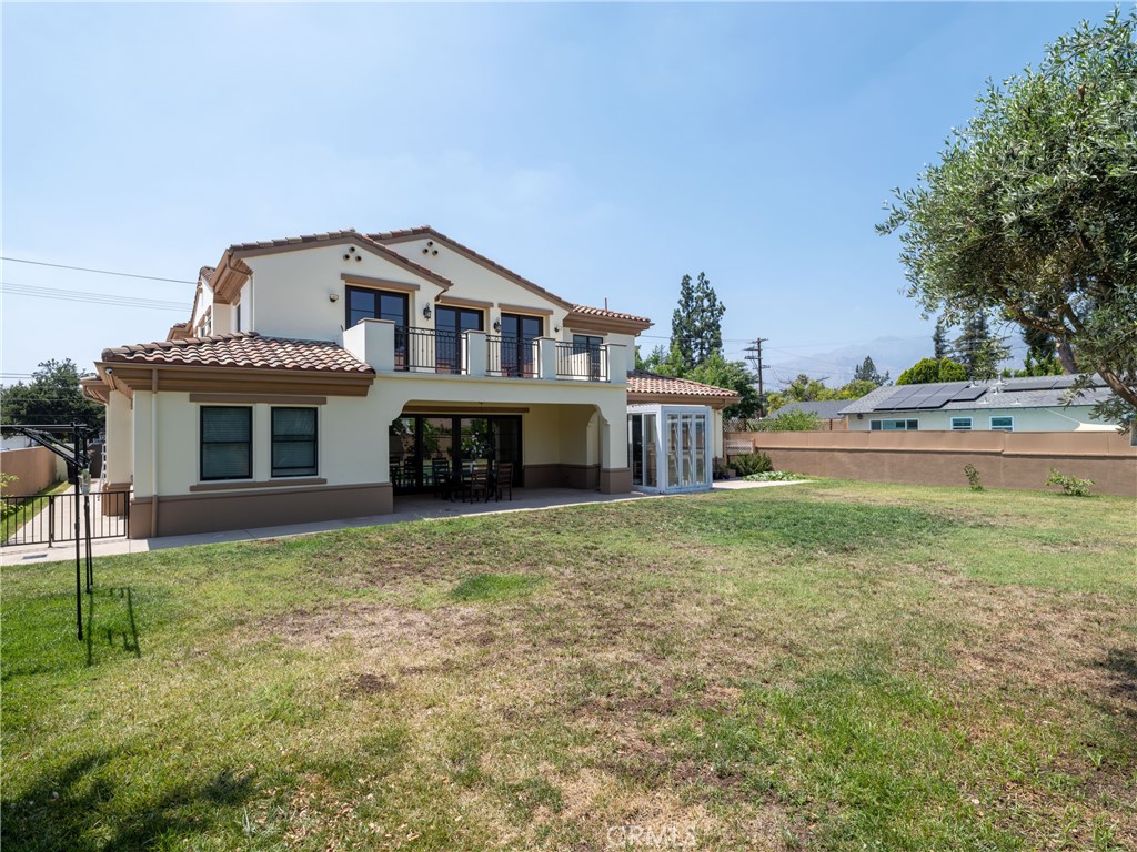 1610 Mayflower Avenue