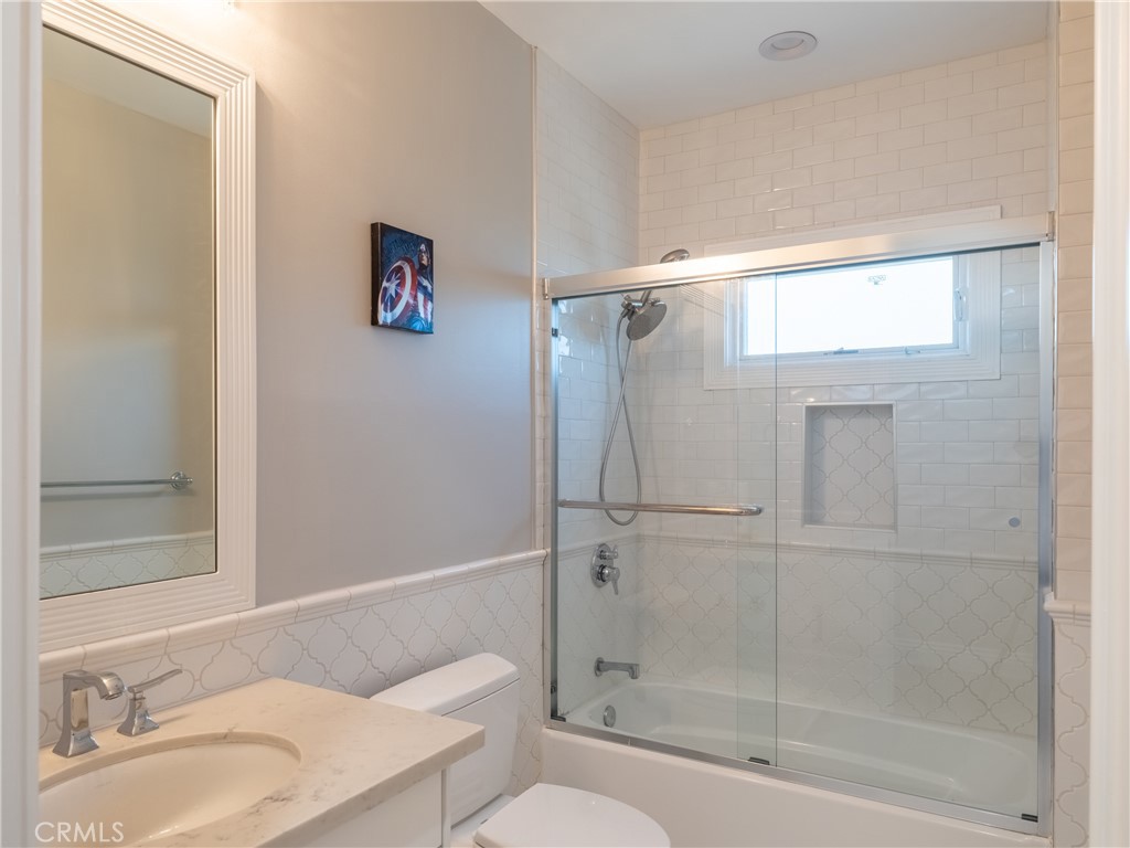 1610 Mayflower Avenue