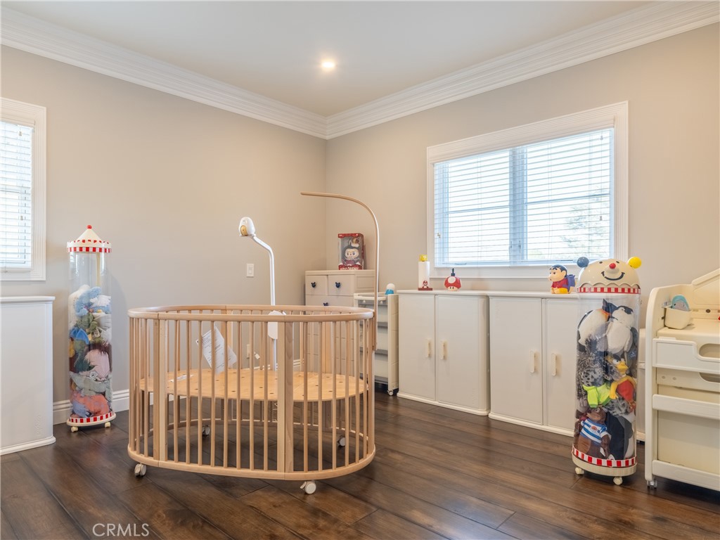 1610 Mayflower Avenue