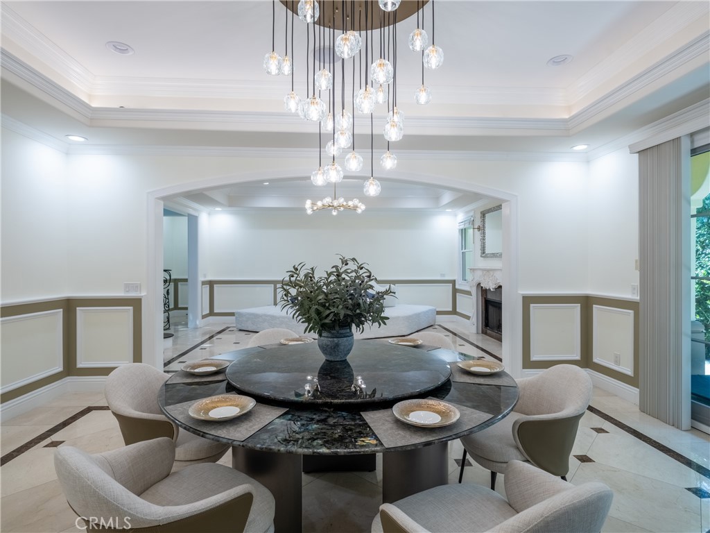 1610 Mayflower Avenue