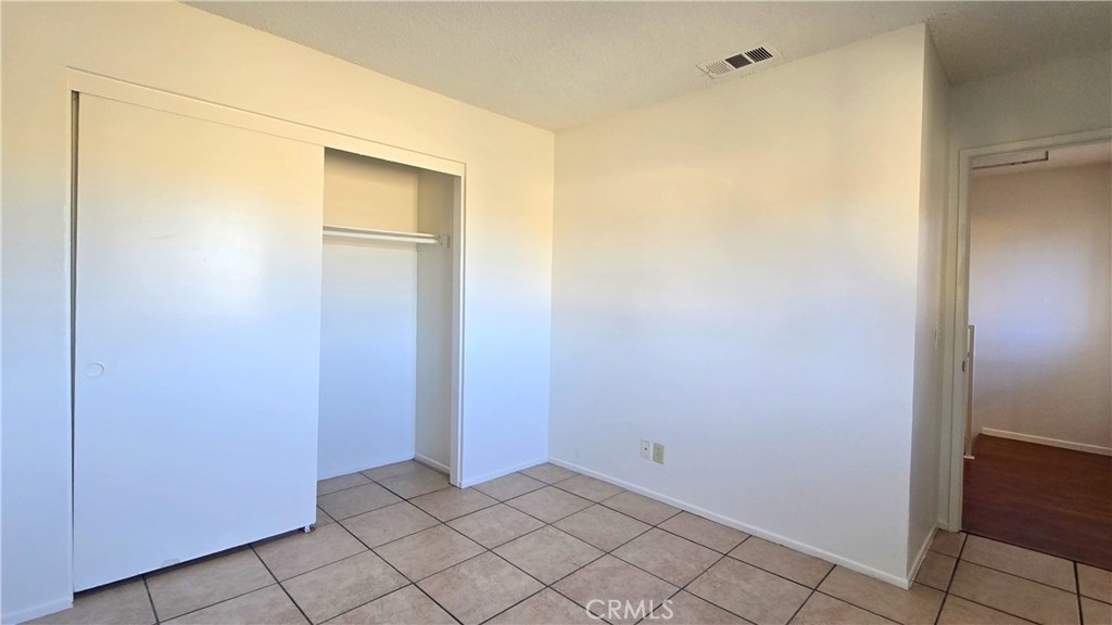 937 E Deodar Street 6