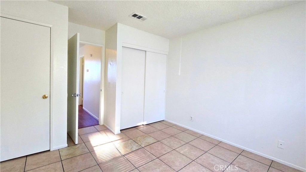 937 E Deodar Street 6