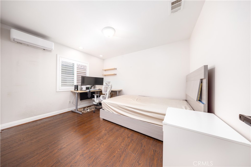 3538 Willow Glen Ln