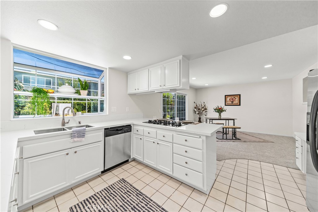 8232 Wickham Lane
