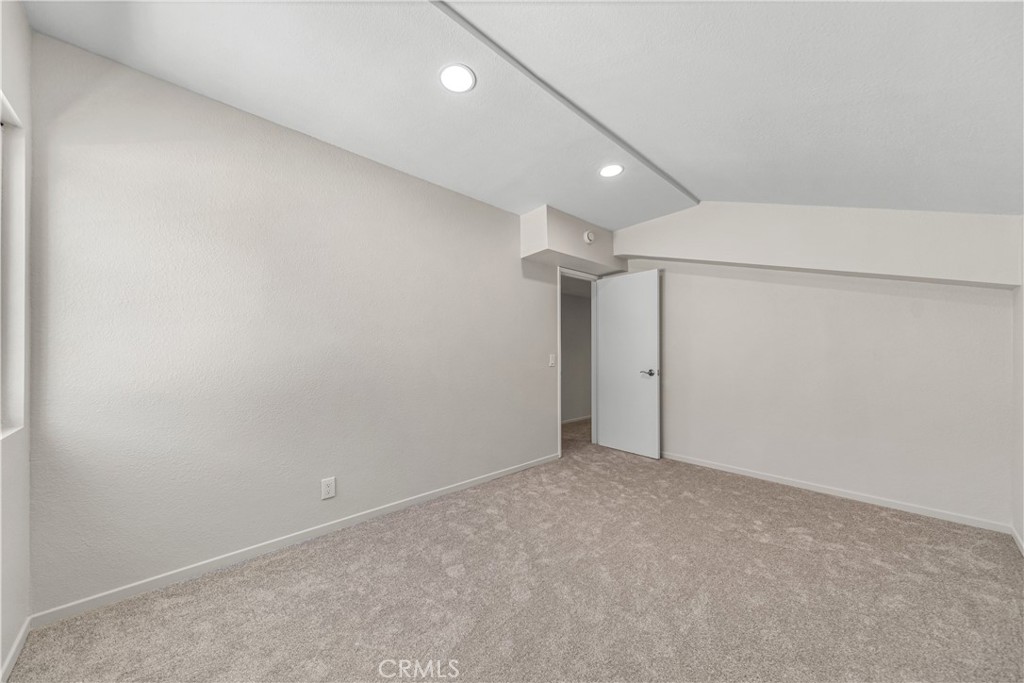 8232 Wickham Lane
