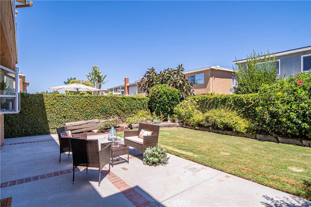8232 Wickham Lane