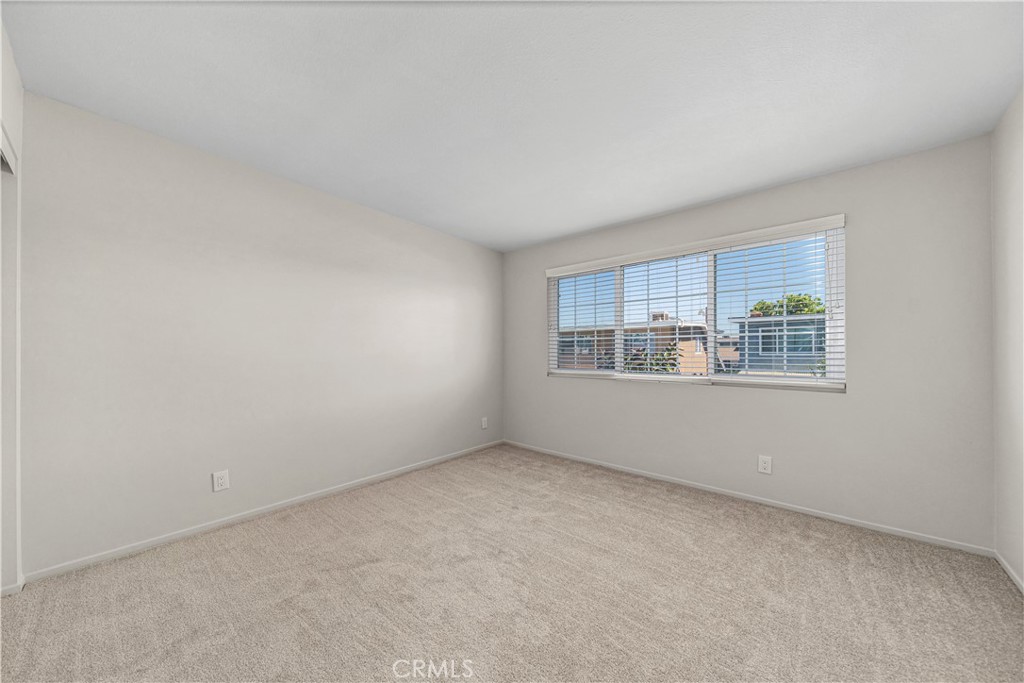 8232 Wickham Lane