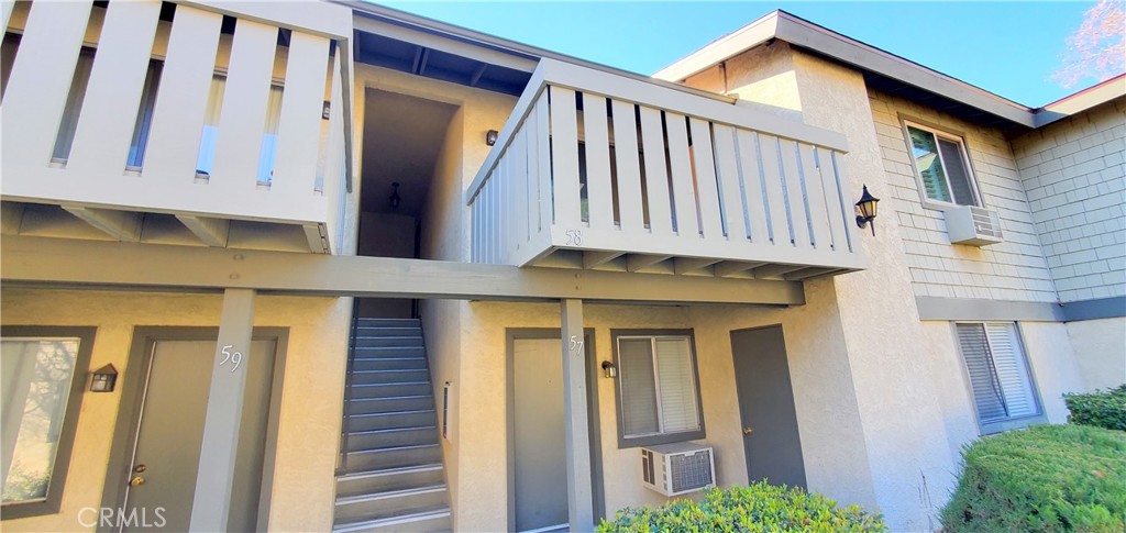 960 E Bonita Avenue 58