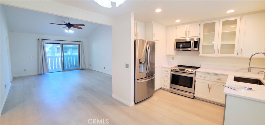 960 E Bonita Avenue 58