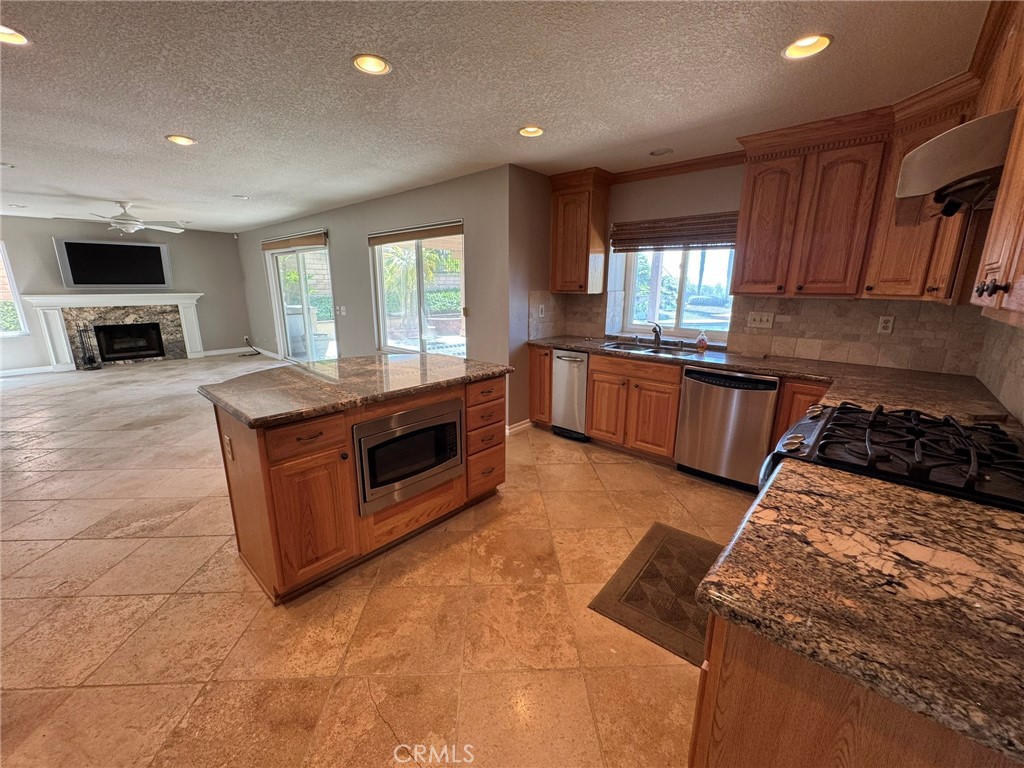 1979 Peaceful Hills Road