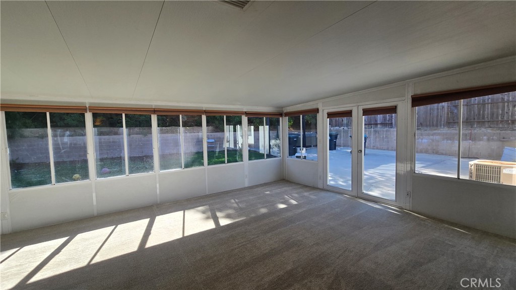 410 N Prospectors Road