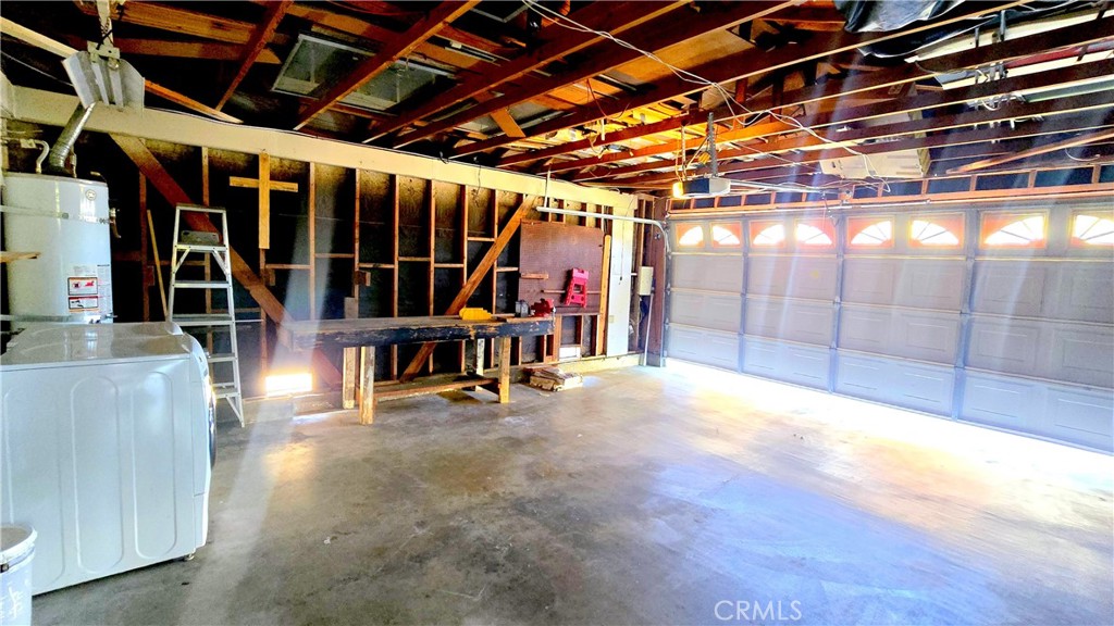 410 N Prospectors Road