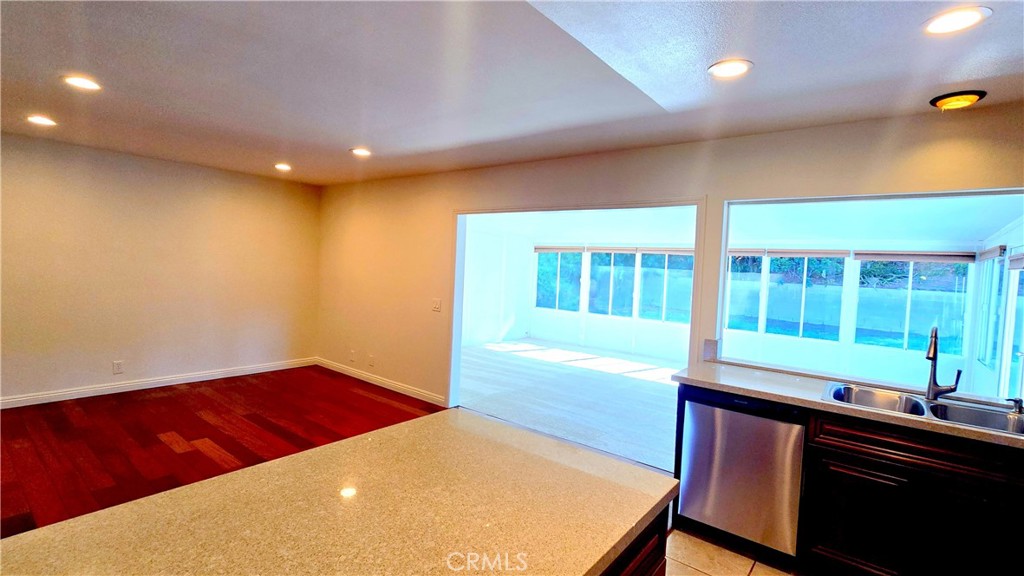 410 N Prospectors Road