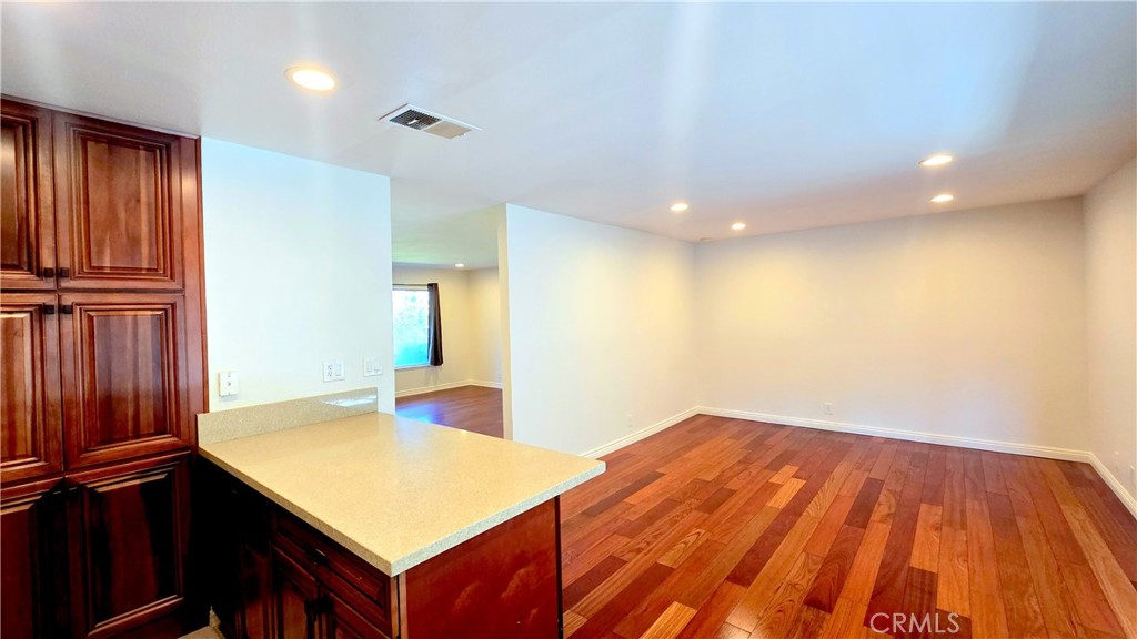 410 N Prospectors Road