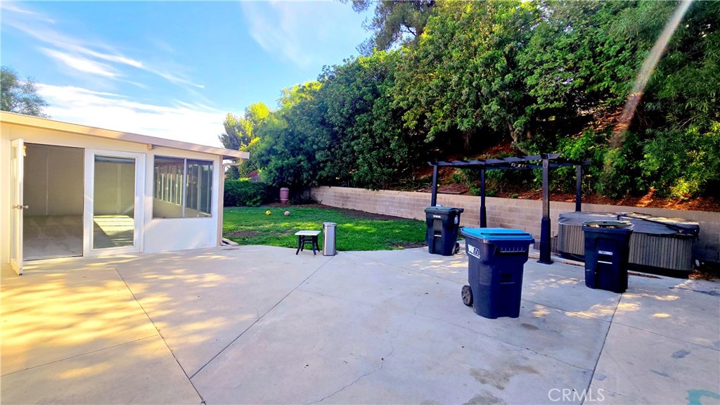 410 N Prospectors Road