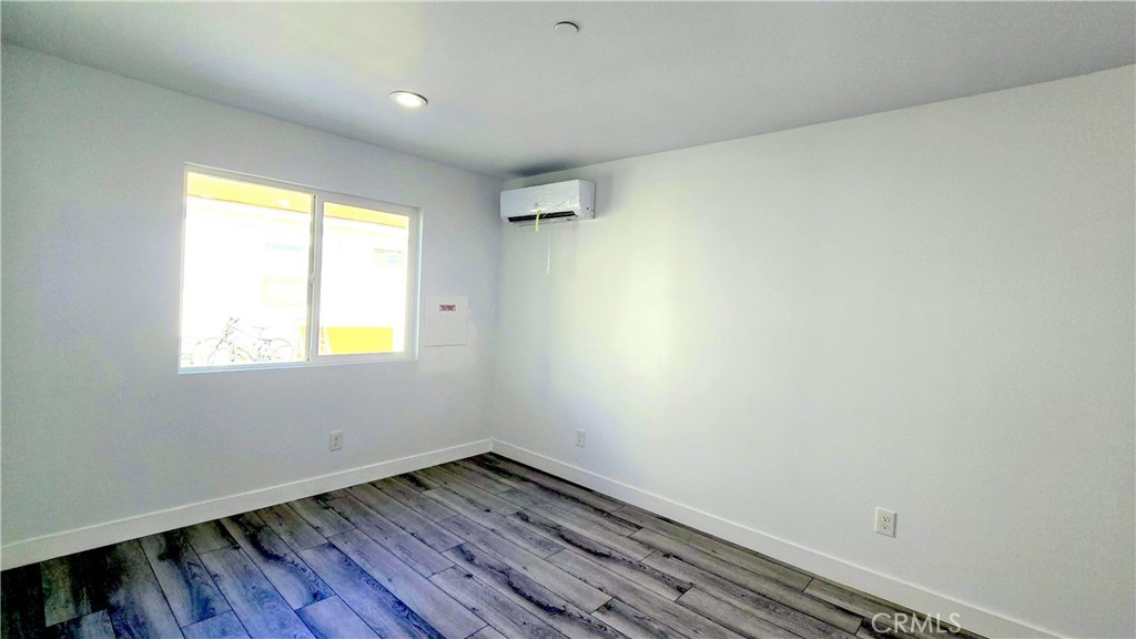 7539 Laurel Avenue 3