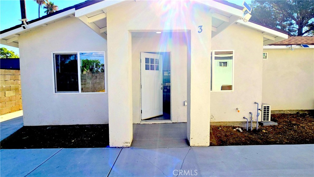 7539 Laurel Avenue 3