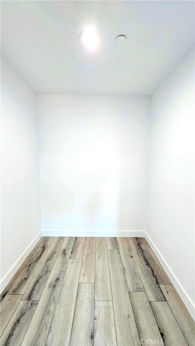 7539 Laurel Avenue 3