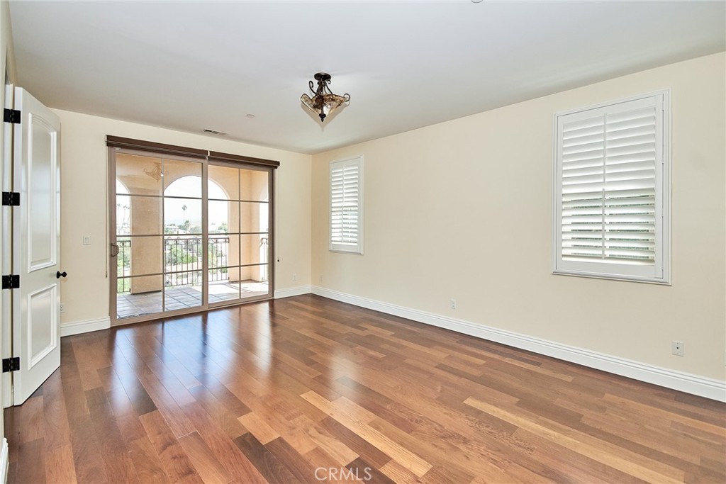 210 S El Morino Street