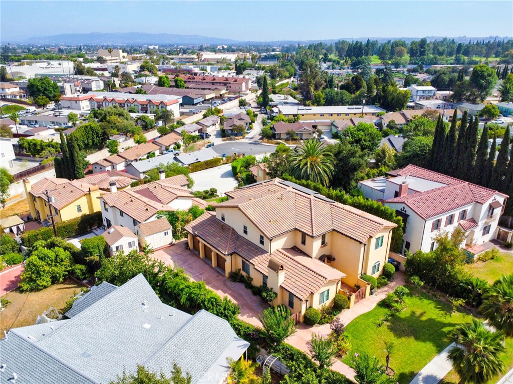 210 S El Morino Street