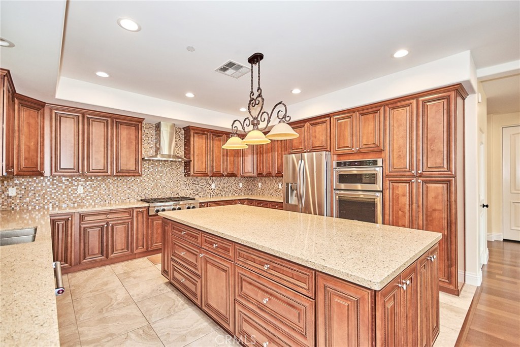 210 S El Morino Street