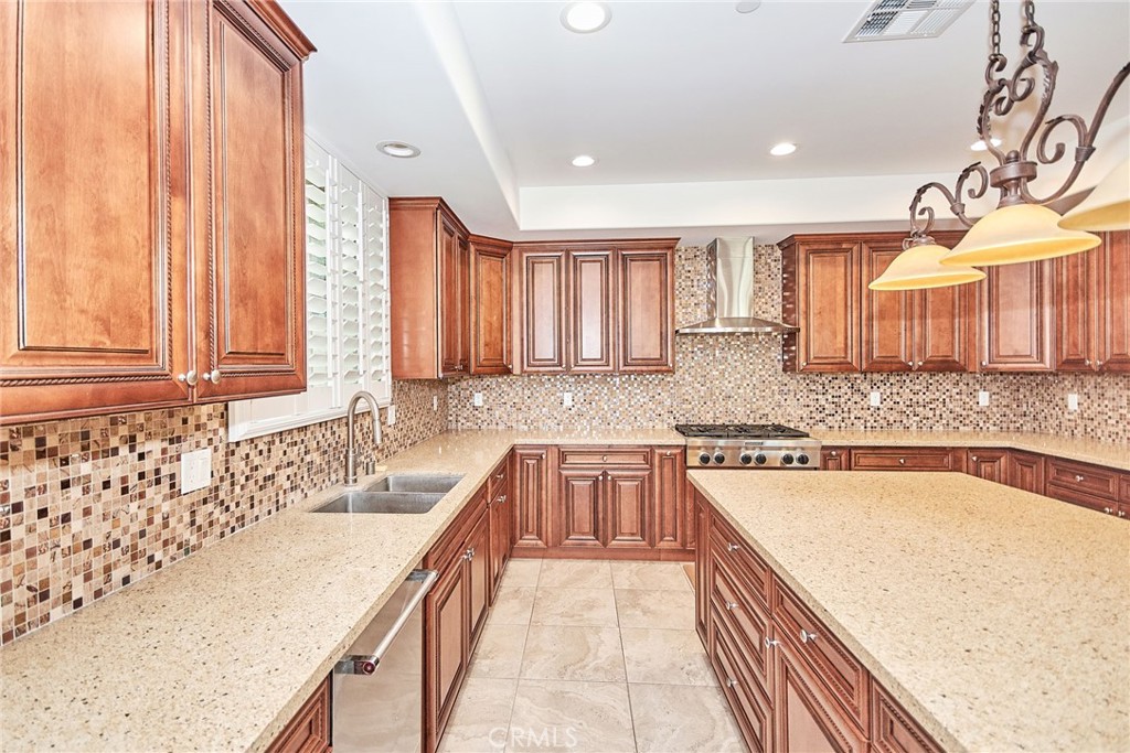 210 S El Morino Street