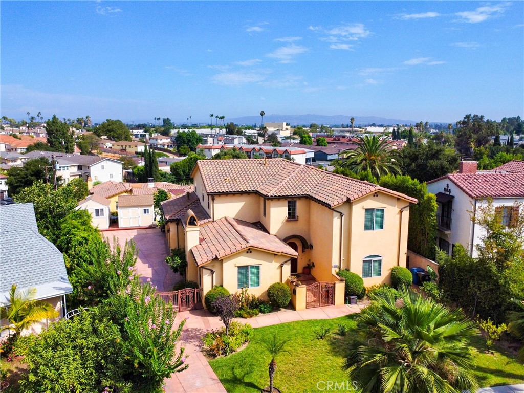 210 S El Morino Street