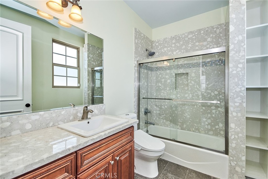 210 S El Morino Street