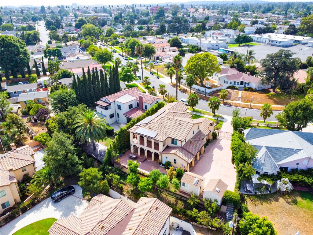 210 S El Morino Street