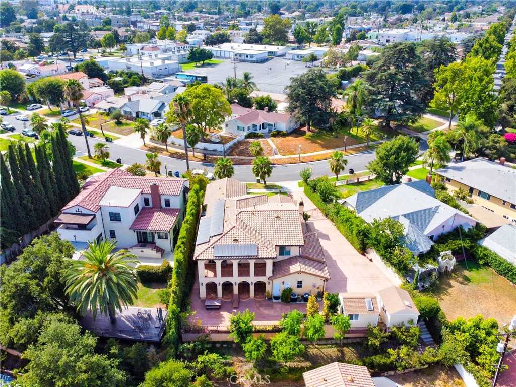 210 S El Morino Street