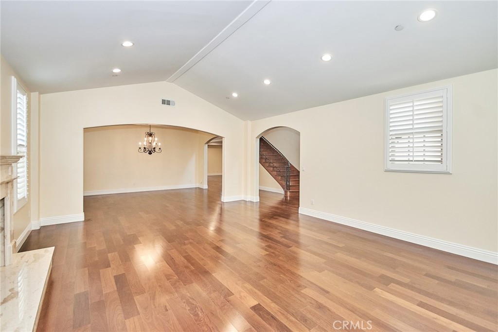 210 S El Morino Street