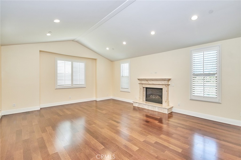 210 S El Morino Street