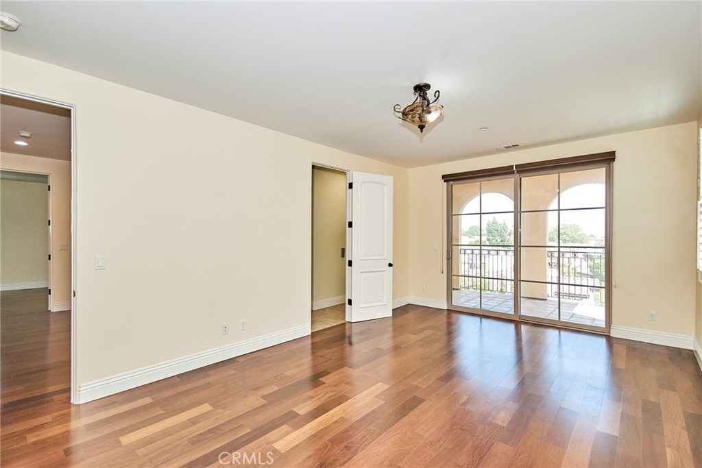 210 S El Morino Street