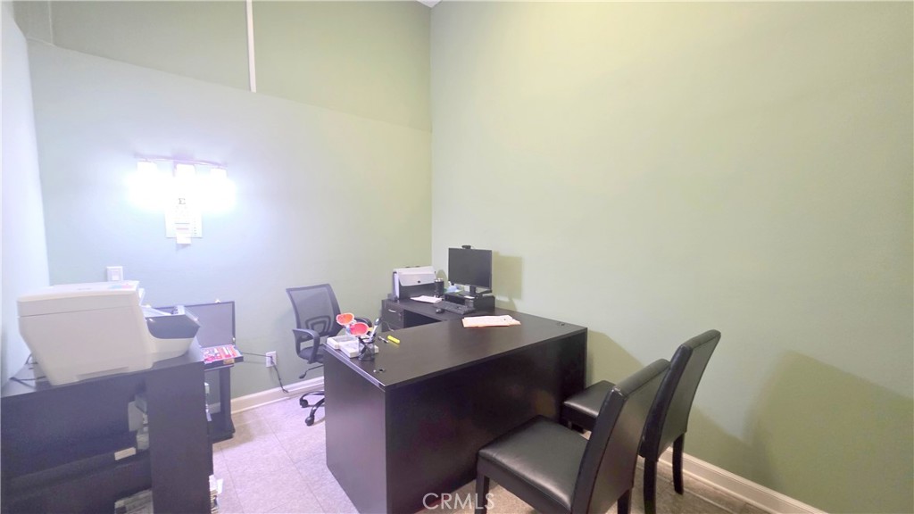 9496 Magnolia Avenue 102B