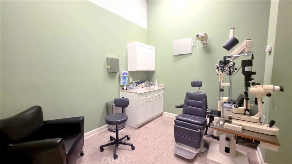 9496 Magnolia Avenue 102B