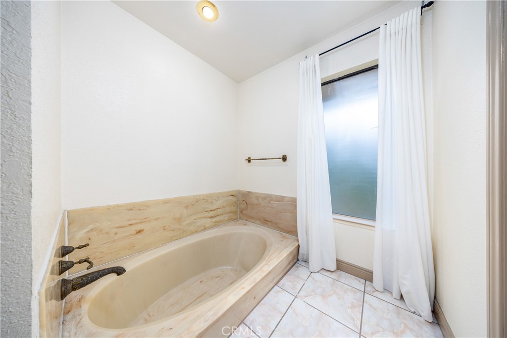 2831 Steeplechase Lane