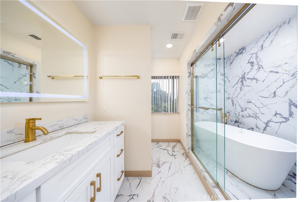 2831 Steeplechase Lane