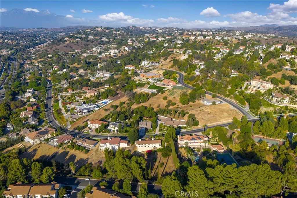 2831 Steeplechase Lane