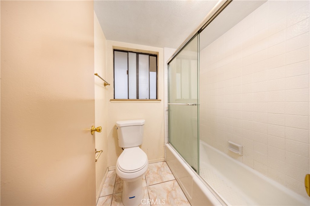 2831 Steeplechase Lane