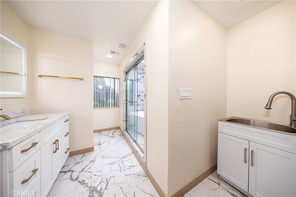 2831 Steeplechase Lane