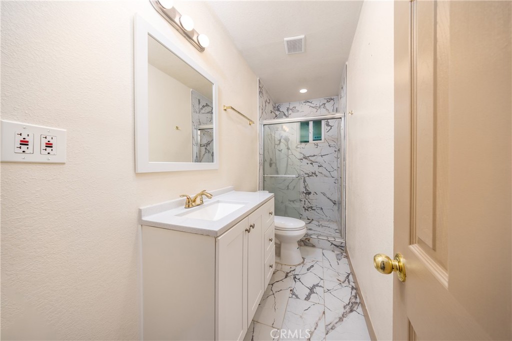 2831 Steeplechase Lane