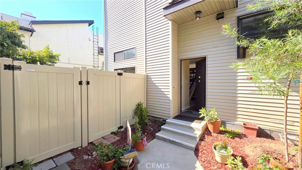 800 W Naomi Avenue D