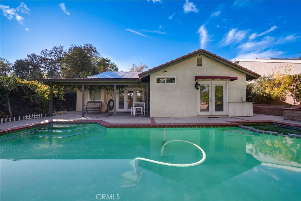 6595 Elderberry Court